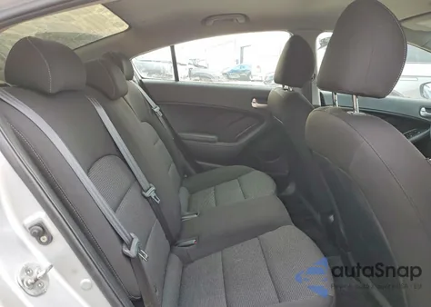 2018 Kia Forte Lx из США, поврежденный, VIN 3KPFK4A77JE226746